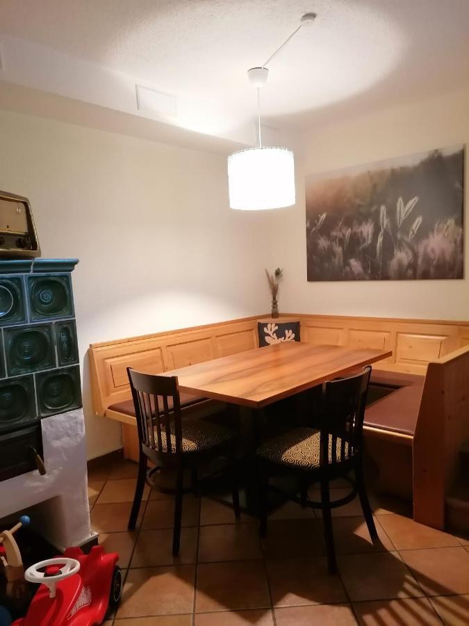 Ferienwohnung Schuhmann Mit Wintergarten Und Garten Therme Aquapulco Und Ikuna Erlebnispark, Zoo Schmiding 20 Min Mit Auto Entfernt Ab 3 Naechte Buchbar Hinzenbach Exterior foto