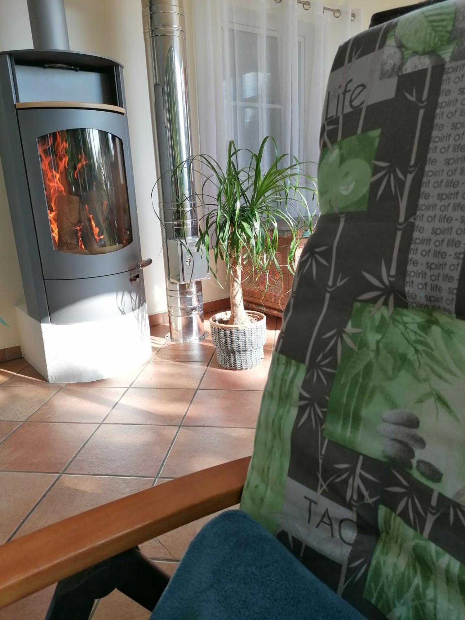 Ferienwohnung Schuhmann Mit Wintergarten Und Garten Therme Aquapulco Und Ikuna Erlebnispark, Zoo Schmiding 20 Min Mit Auto Entfernt Ab 3 Naechte Buchbar Hinzenbach Exterior foto